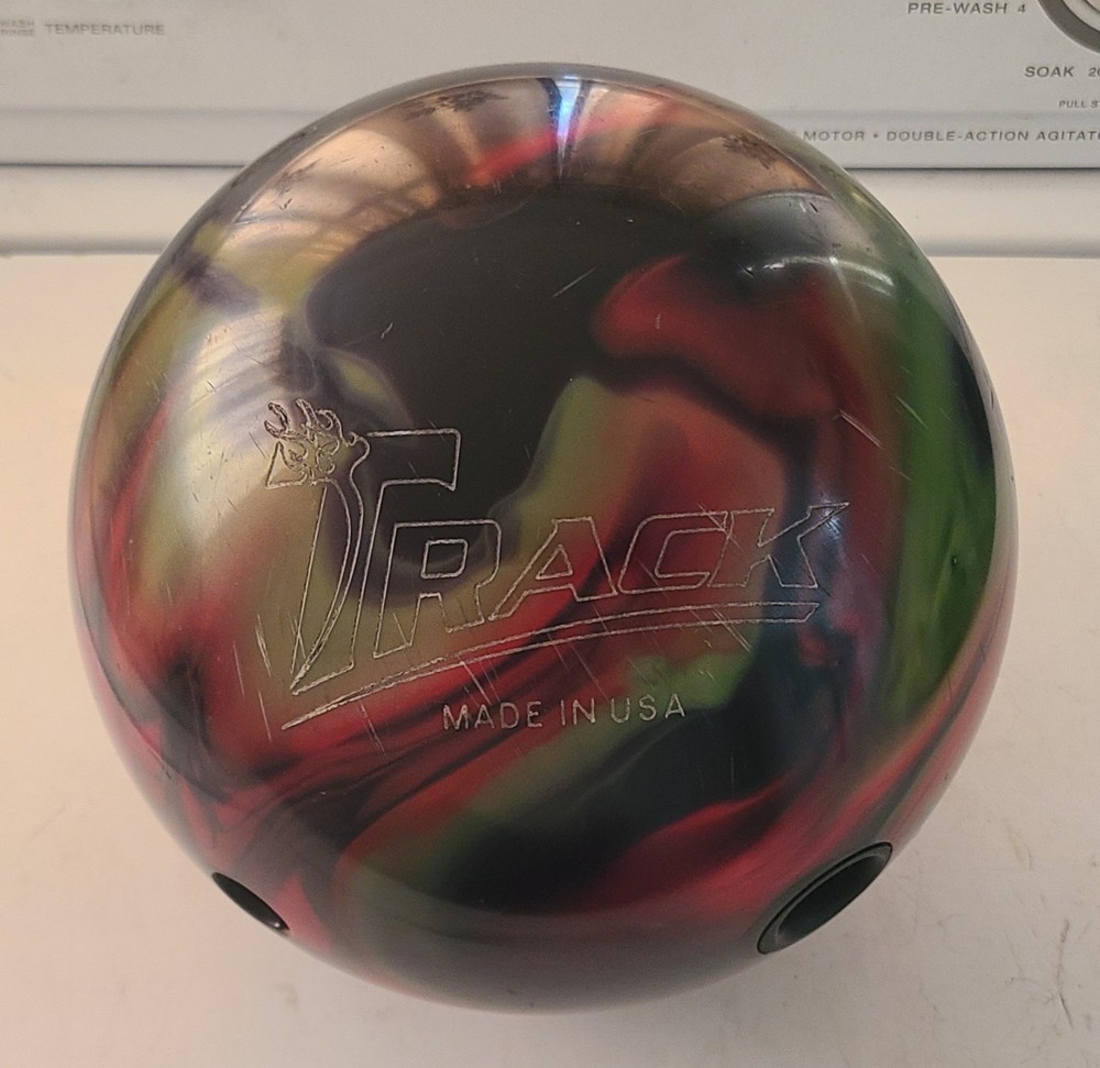 TRACK 505A BOWLING BALL 15LBS SINGLE DRILL