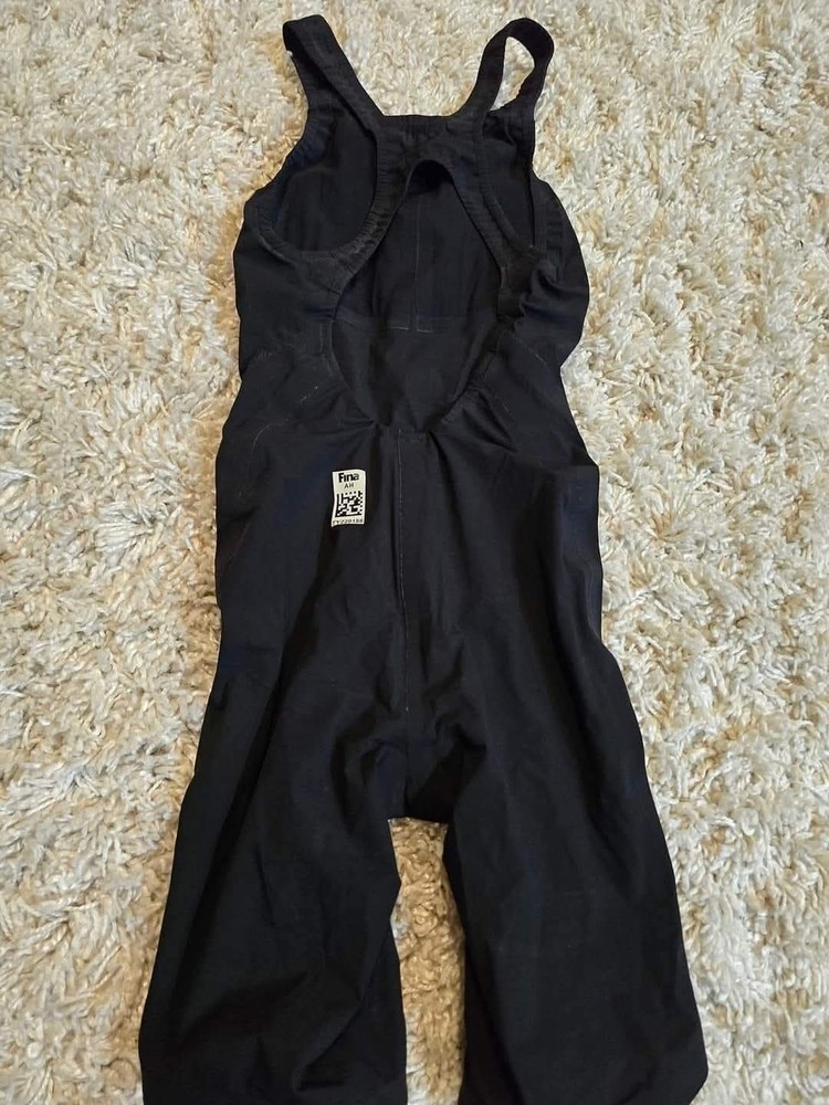 TYR Avictor Size 24 Open-back
