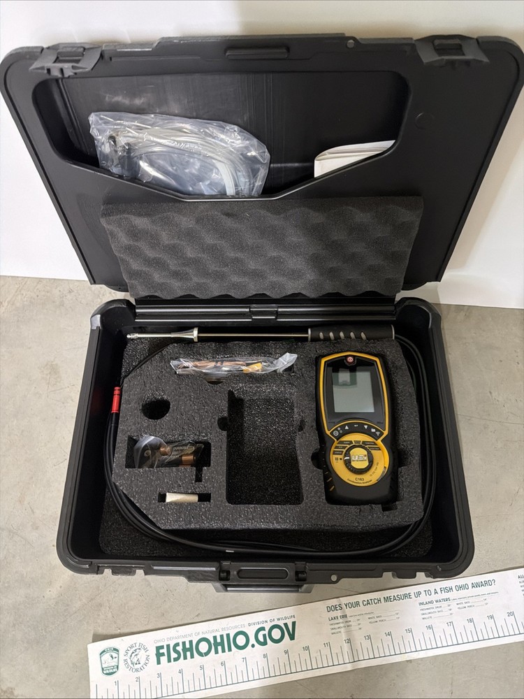 UEI C163 COMBUSTION ANALYZER IN CASE