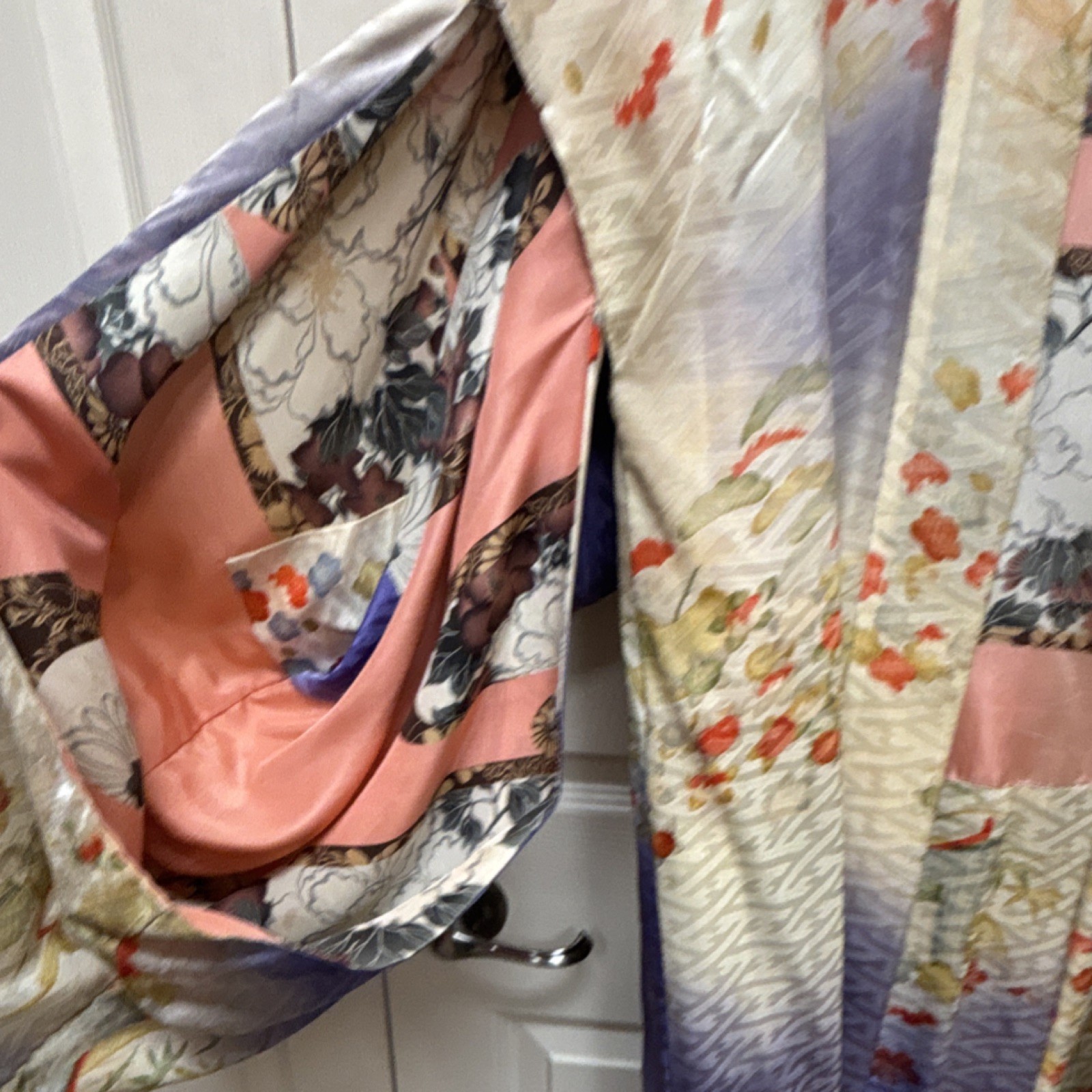 Silk Women's Kimono Purple Floral Pattern Traditional Japanese Robe