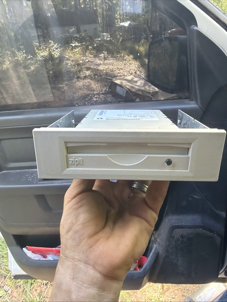 Iomega Z100ATAPI Zip 100 Internal 3.5" Drive , ATAPI