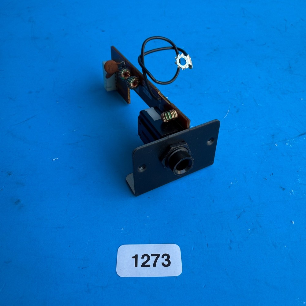 YAMAHA DSR-1000 Keyboard Used Replacement Part: Headphone Input Jack Socket