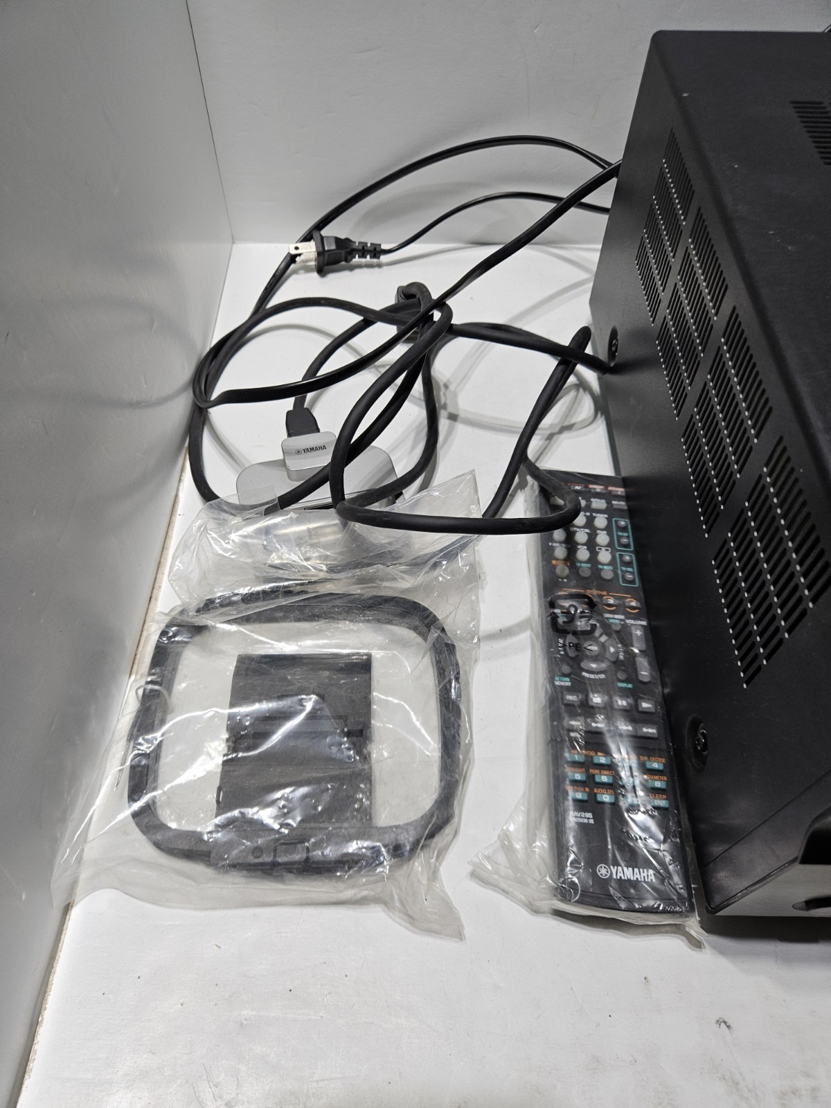 Yamaha RX-V663 7.2 Channel Natural Sound AV HDMI Home Theater Stereo Receiver