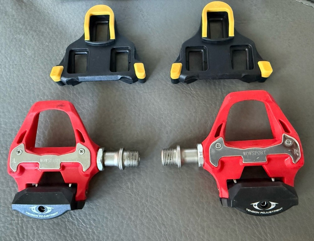 Cycling pedals - Wowsport clipless road pedals - Light Used.