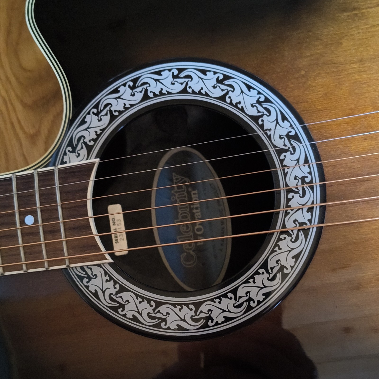 1987-94Ovation Celebrity CC68 Acoustic-Electric Guitar 6 String Cutaway Sunburst