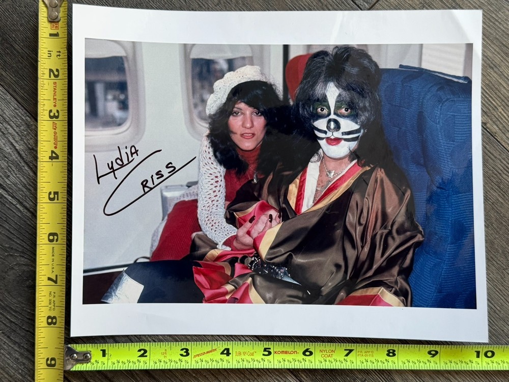 KISS Photo 8x10 LYDIA CRISS Signed Autograph Japan Tour 1977 Vintage Kiss Aucoin