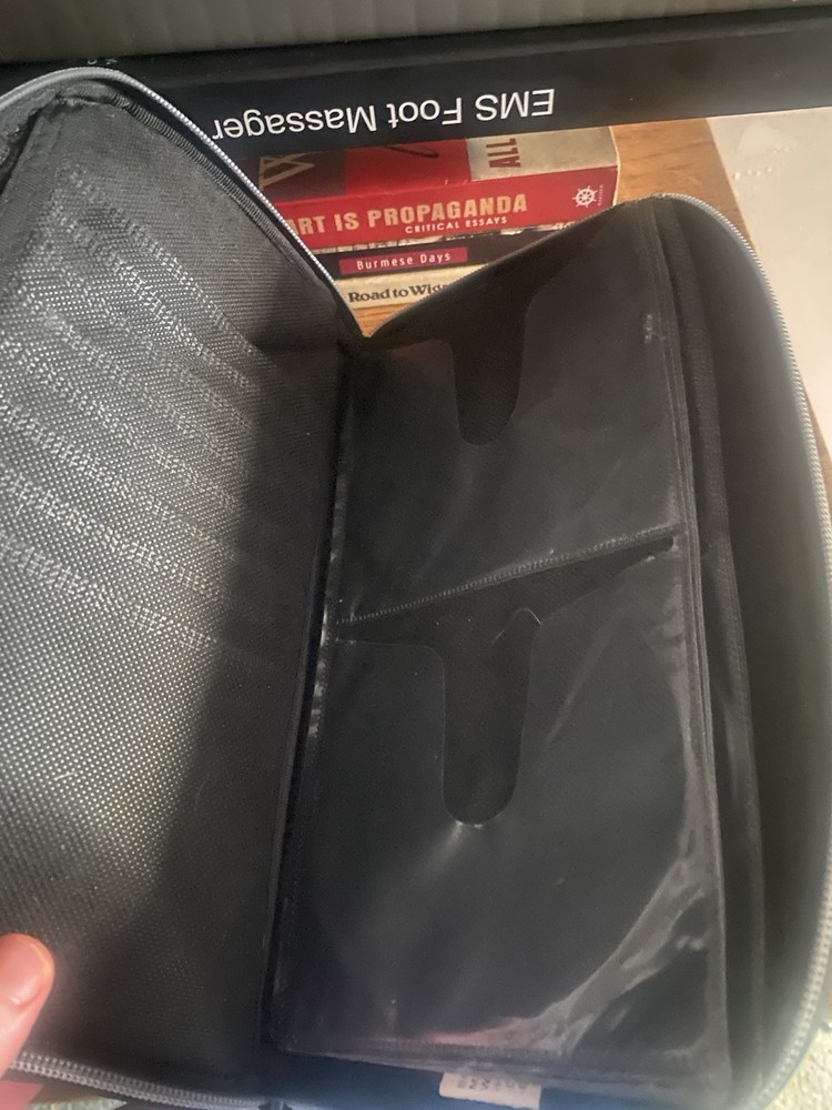 4 case logic dvd cd binders