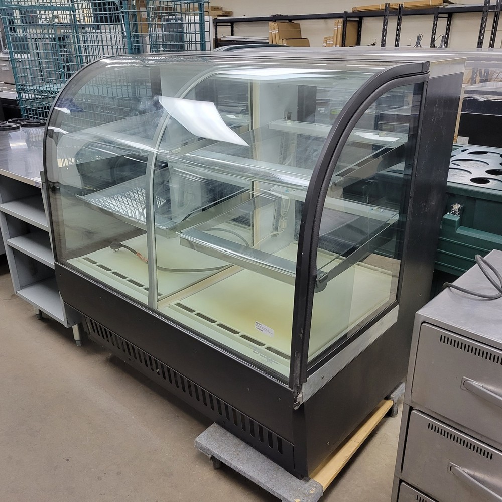 Display Case USED 48" Room Temperature TRUE TCGDZ-50