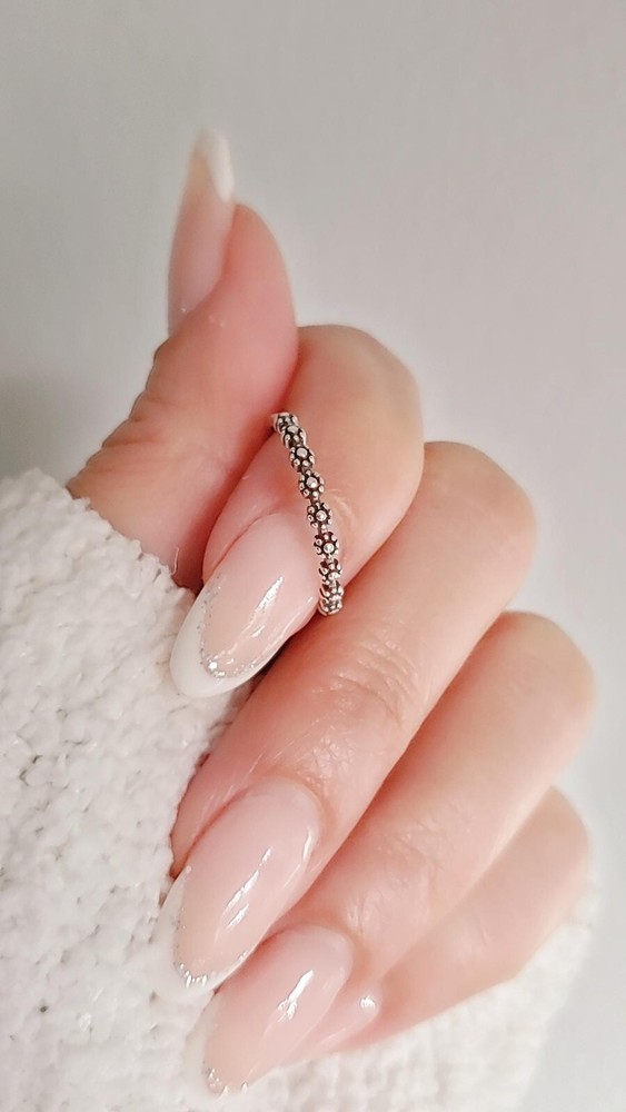 Minimalist Dainty Little Flowers Stackable Ring - Sterling Silver Women's Ring