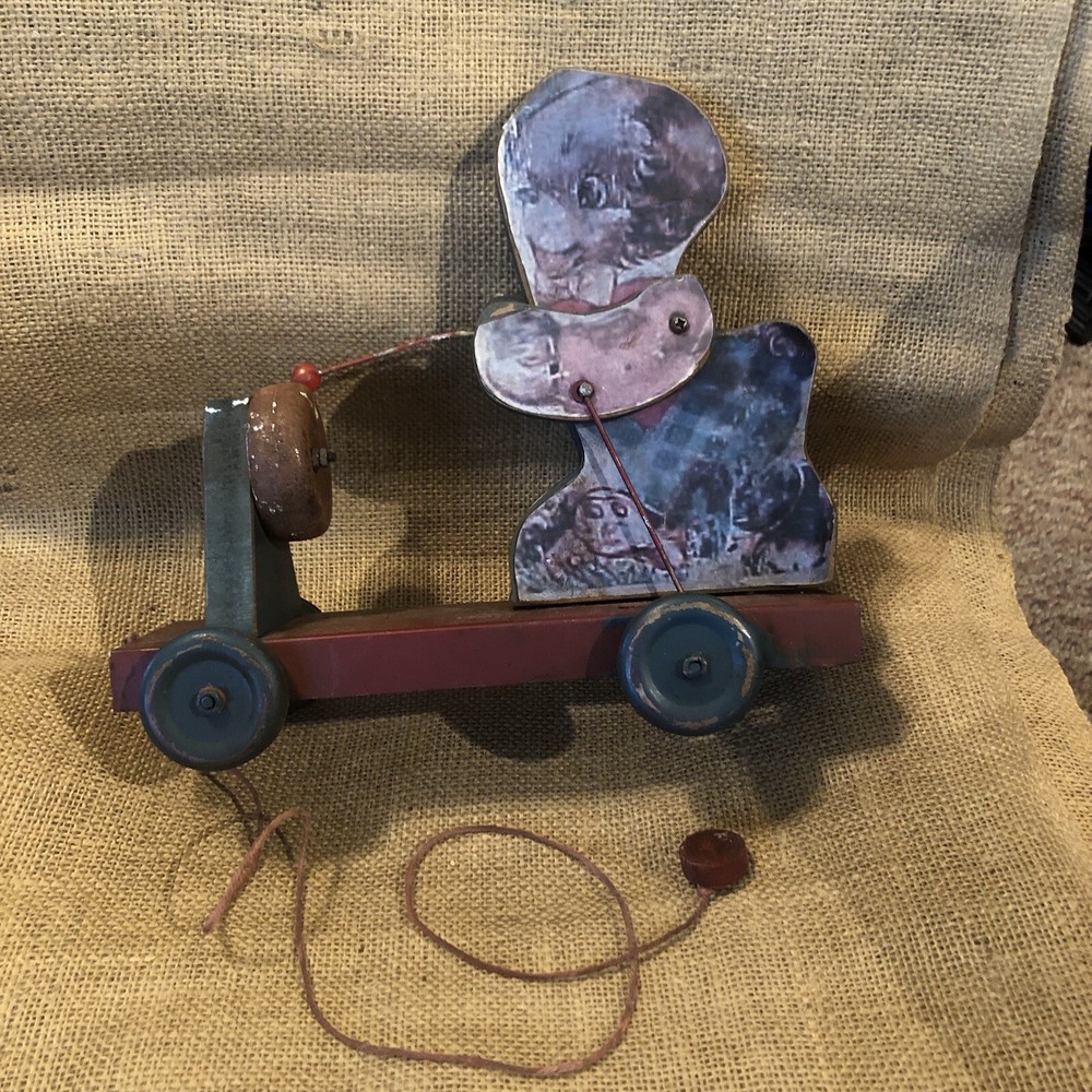 Pulltoy Antique puppy PullToy with bell 40-50's
