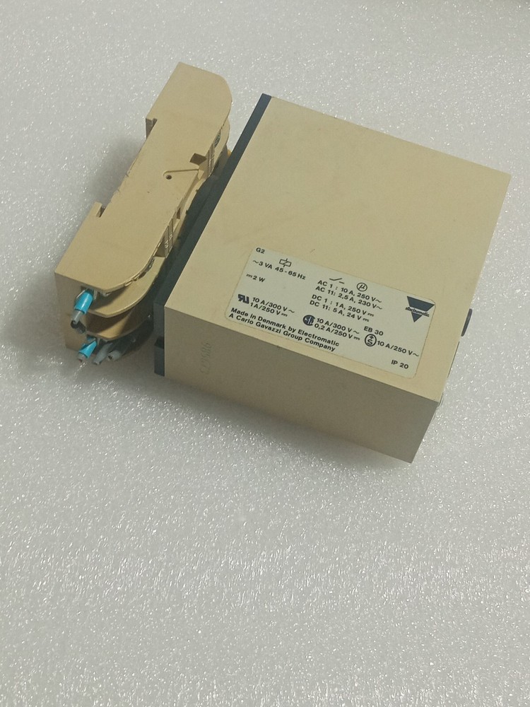 ELECTROMATIC S 110 156 724 COMBI TIMER MADE IN DENMARK 24VDC USED