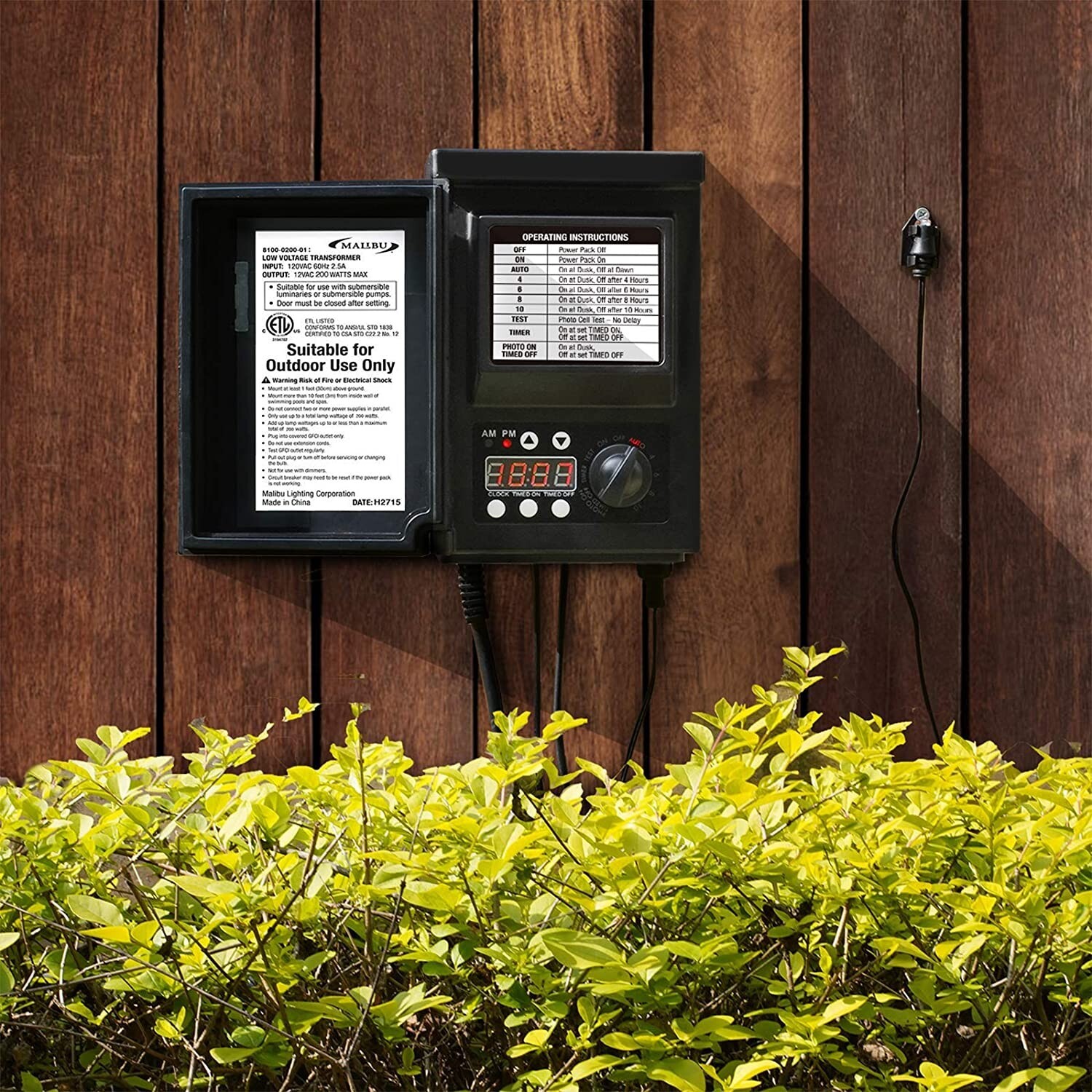 Malibu Power Pack 200watt Low-Voltage Weatherproof Transformer with Photo Sensor