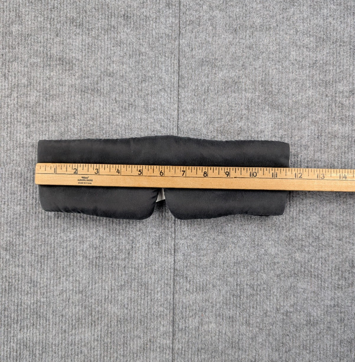 Lunya Silk Sleep Mask One Size Black Natural Fiber Minimal Quiet Luxury Padded