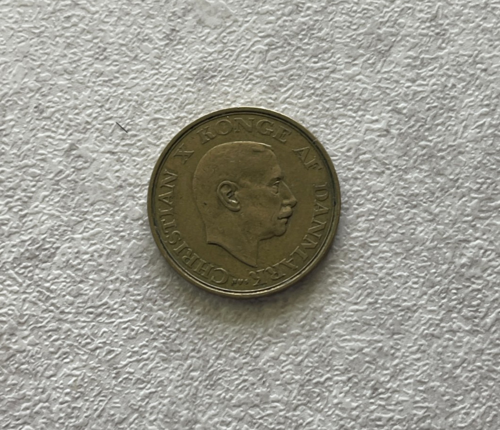 1943 Denmark 1 One Krone L2