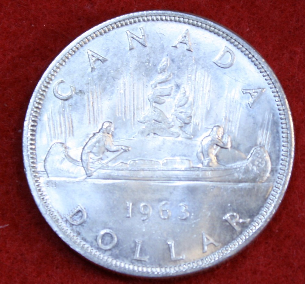 1963 Canada Dollar 80% Silver Coin CAD44