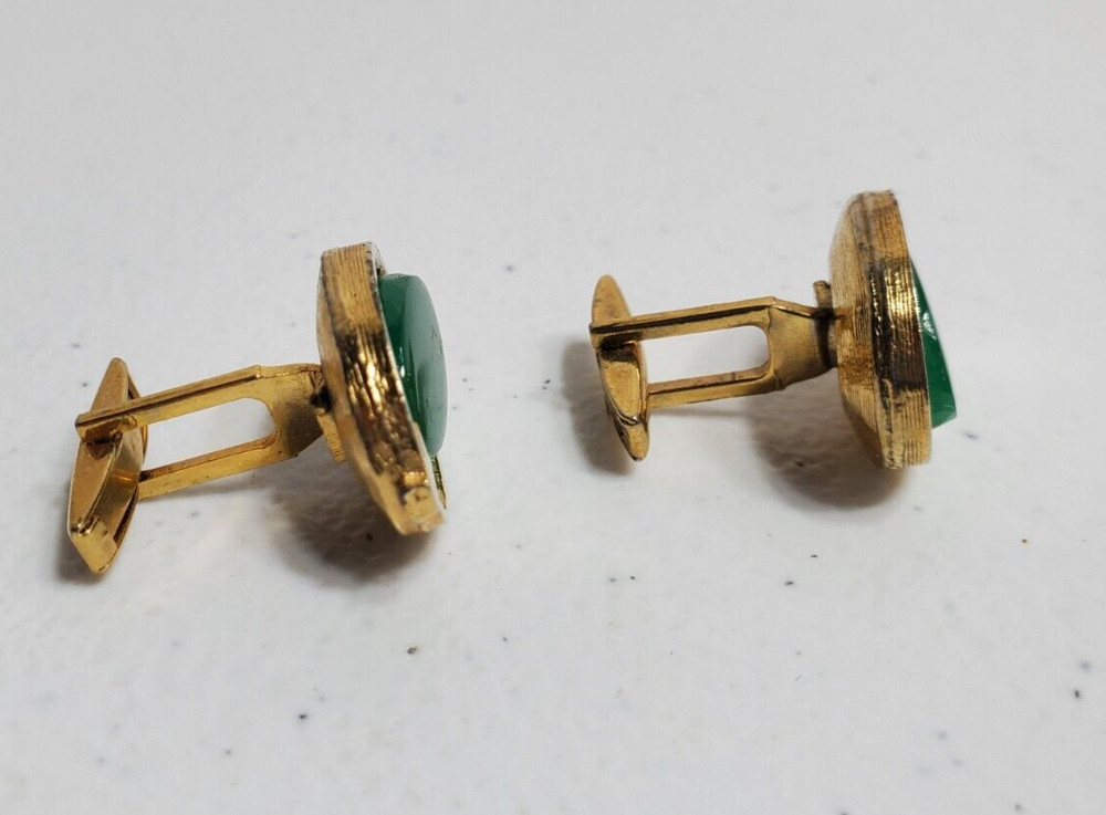 Vintage Green Oval Shape Cufflinks
