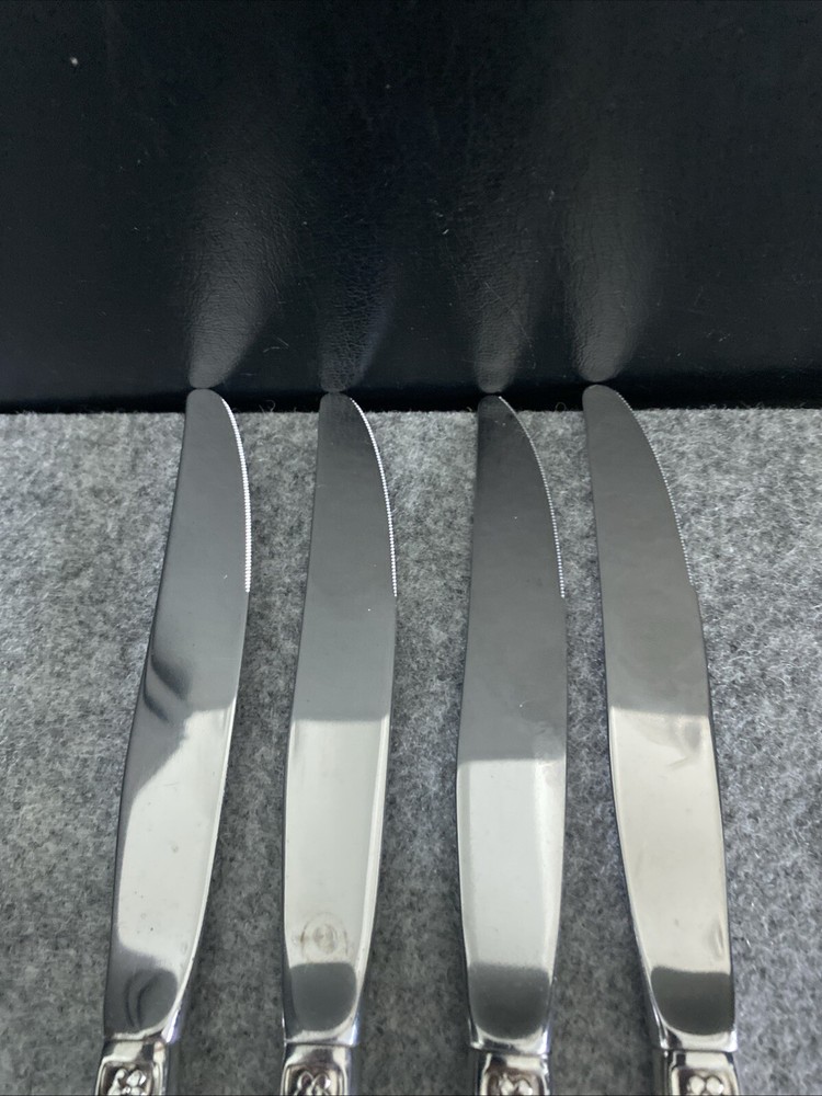 4 Oneida Distinction KENNETT SQUARE Stainless HH Dinner Knives Flatware