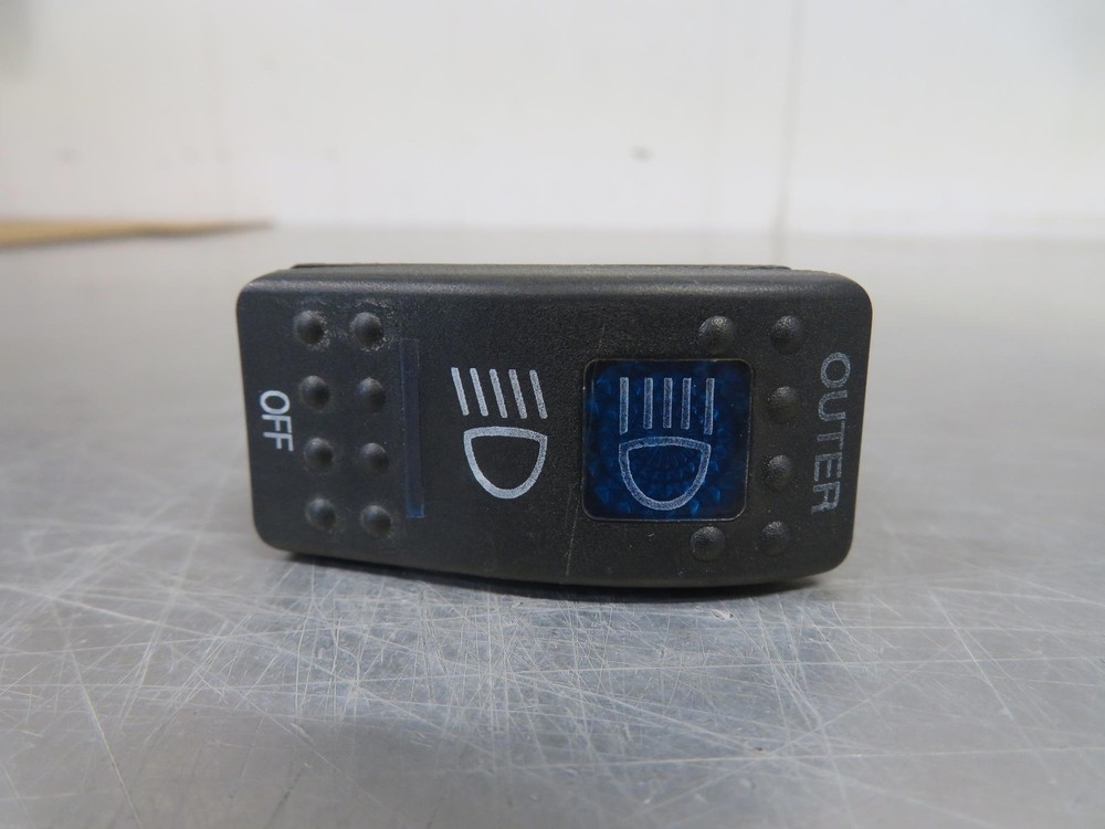 EB815 2018 18 KAWASAKI TERYX 4LE OUTER LIGHT SWITCH