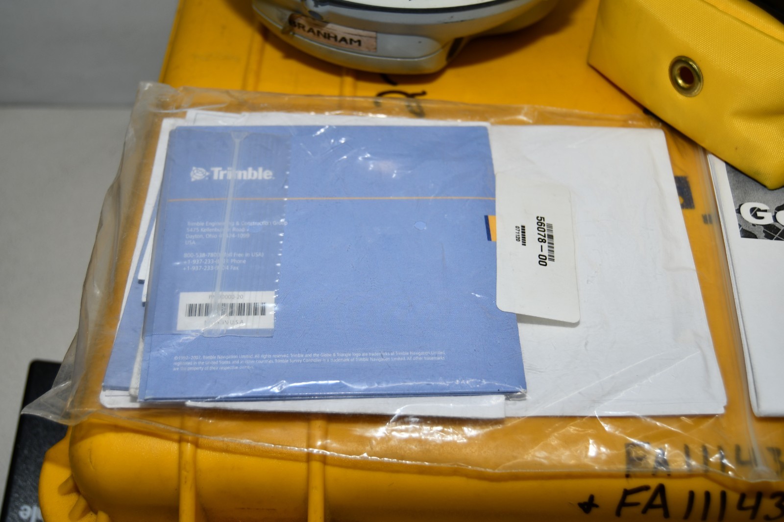 ^ Trimble R8 Model 2 GPS Receiver 60250-00 W/ TSC2 Controller #X6494