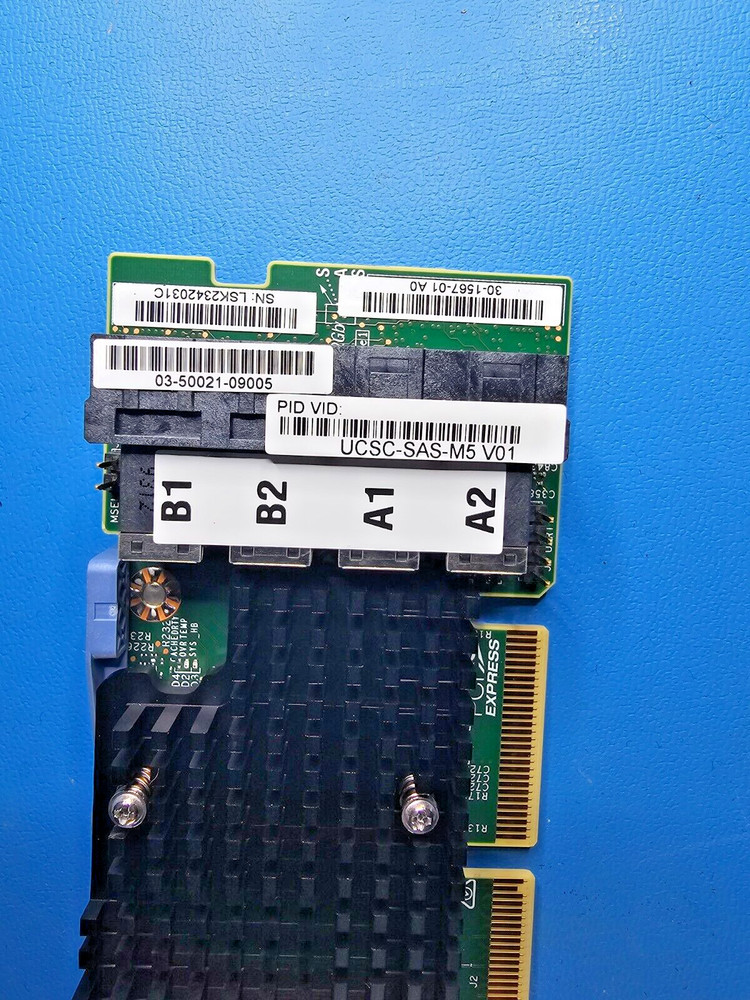 UCSC-RAID-M5 12Gb/s SAS HBA Raid Controller WITH NEW Battery & Cable.