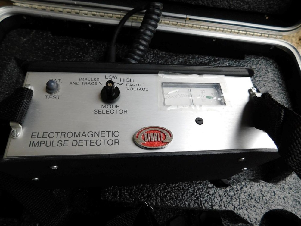 BIDDLE MEGGER CAT#651113 ELECTROMAGNETIC IMPULSE DETECTOR ELECTRO MAGNETIC