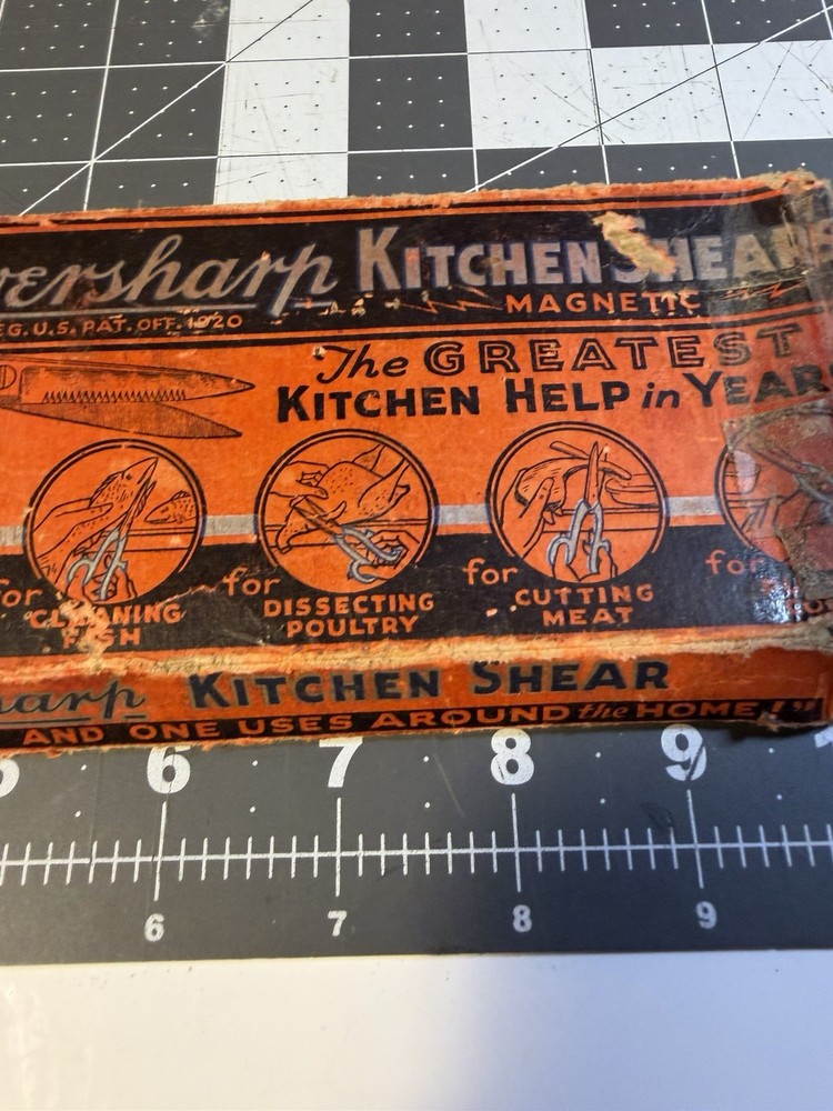 Vintage Ever sharp kitchen scissors in box! Great vintage condition !