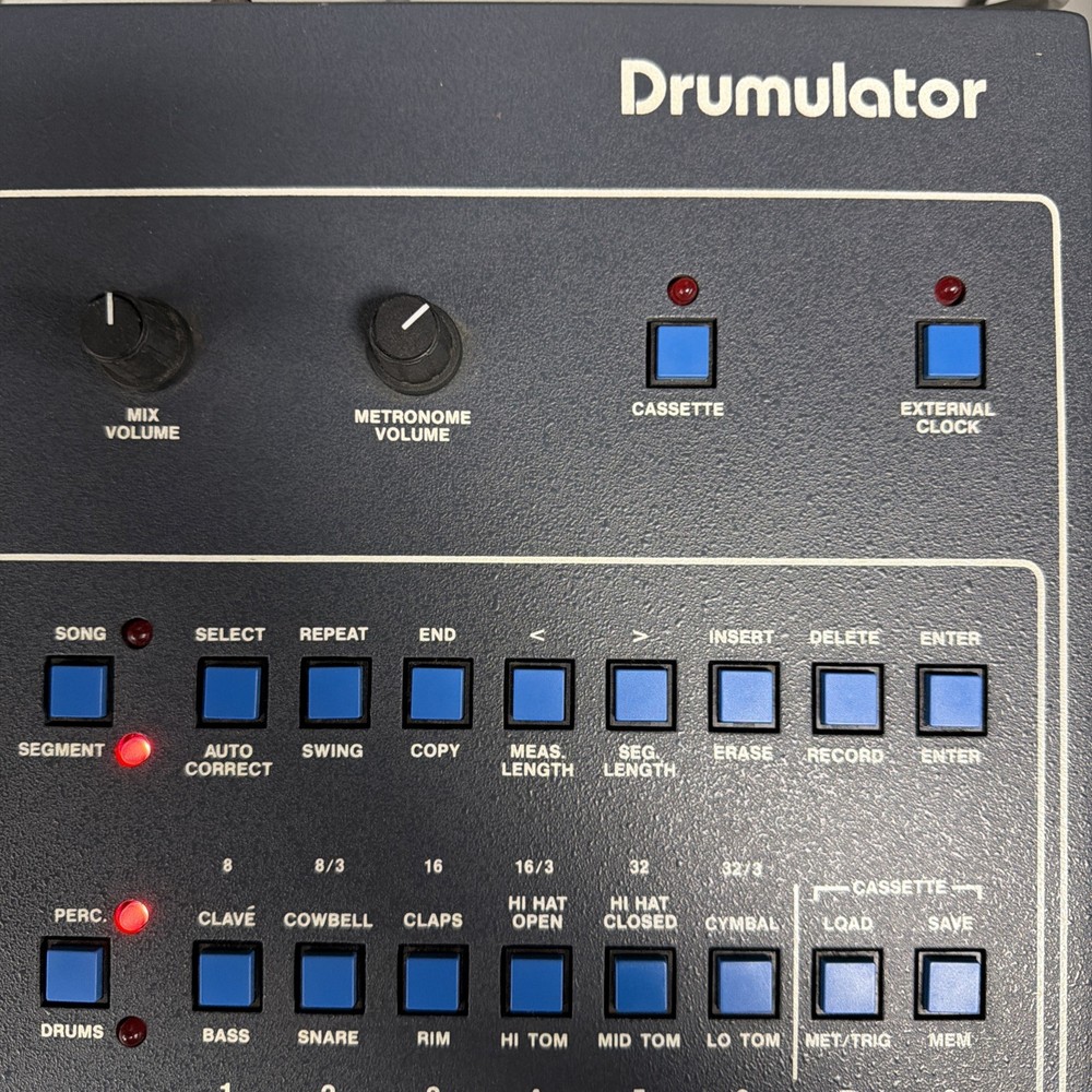 E-MU Systems Drumulator Model 7000 Vintage Drum Machine + Case + Original Manual
