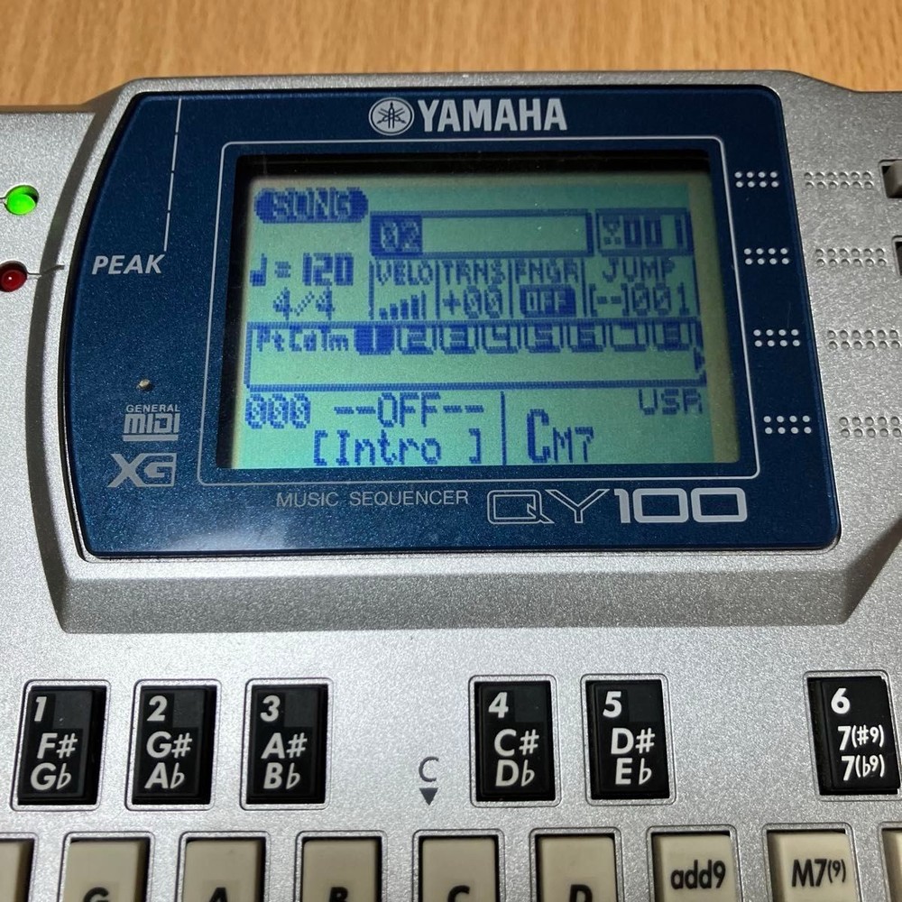 YAMAHA QY100 Sampler Sequencer Sound Module Rhythm Machine #0007