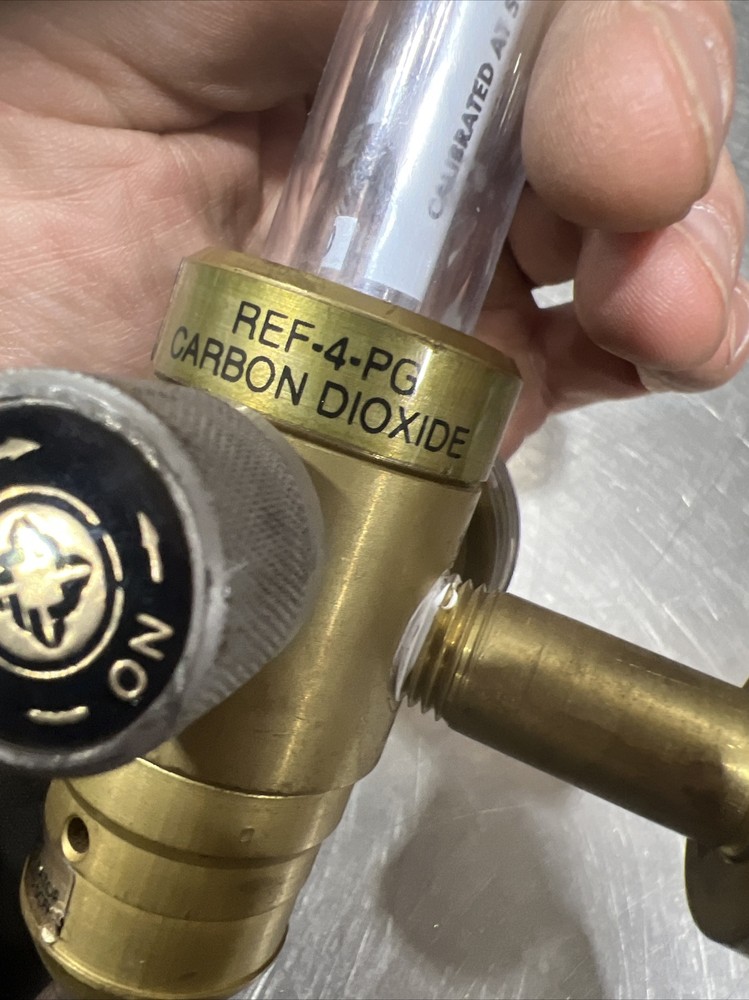 WESTERN ENTERPRISES REF-4-PG Compressed GAS FLOWMETER. CARBON DIOXIDE 0-70 Used