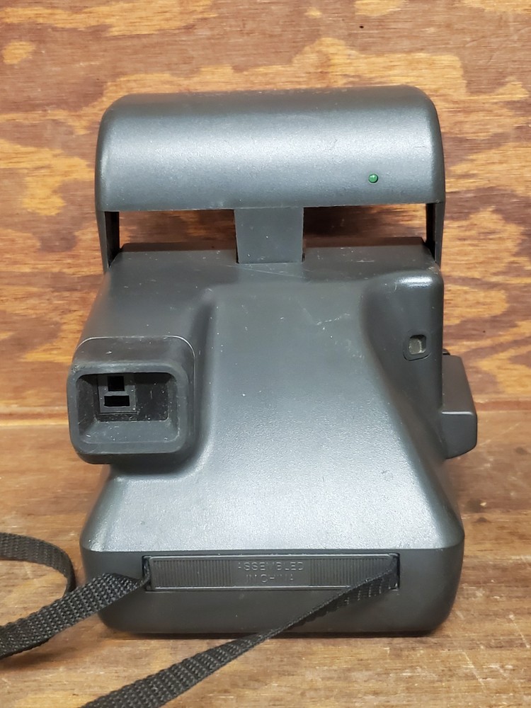 Vintage Polaroid Close Up 600