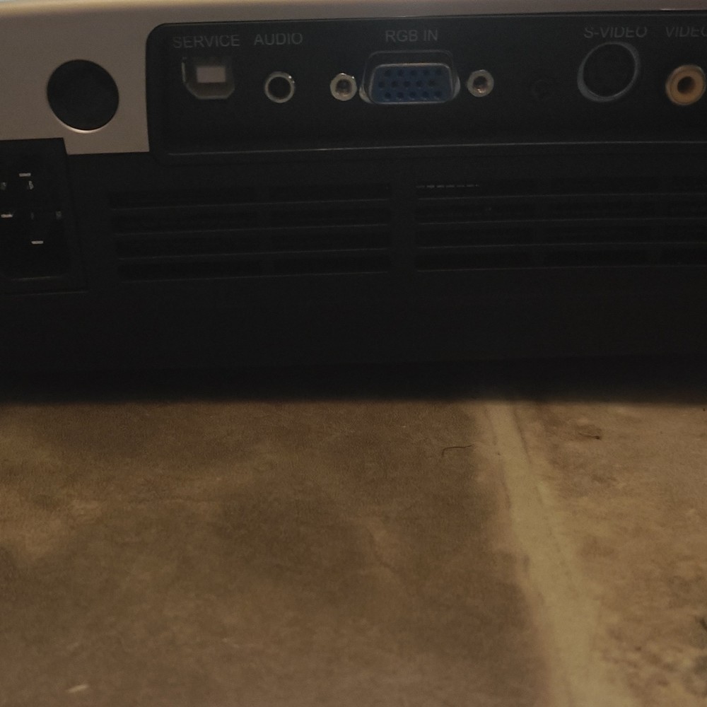 ViewSonic PJ458D DLP Desktop Projector with Remote, Cables, Carrying Case