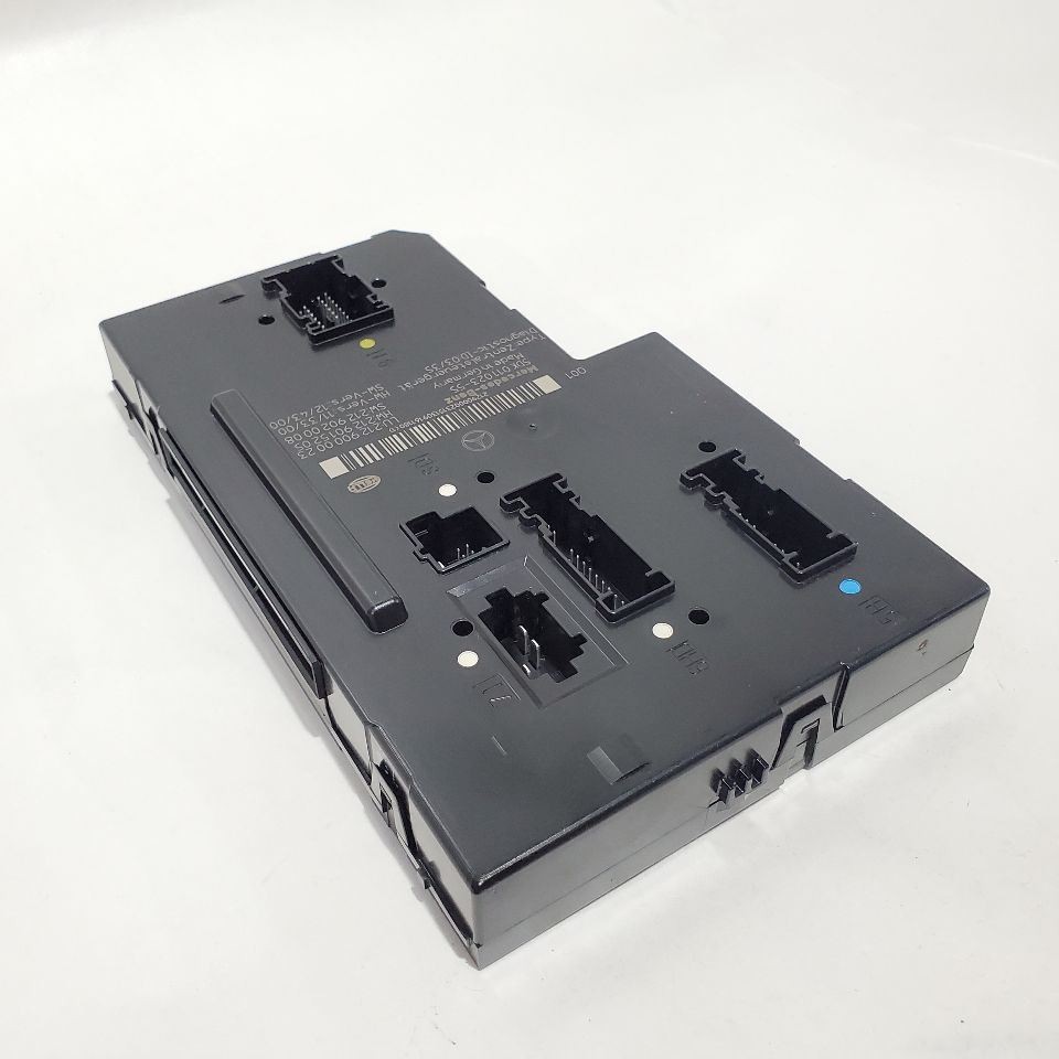 2014 Mercedes E550 OEM Rear Trunk Sam Module 5dk011023