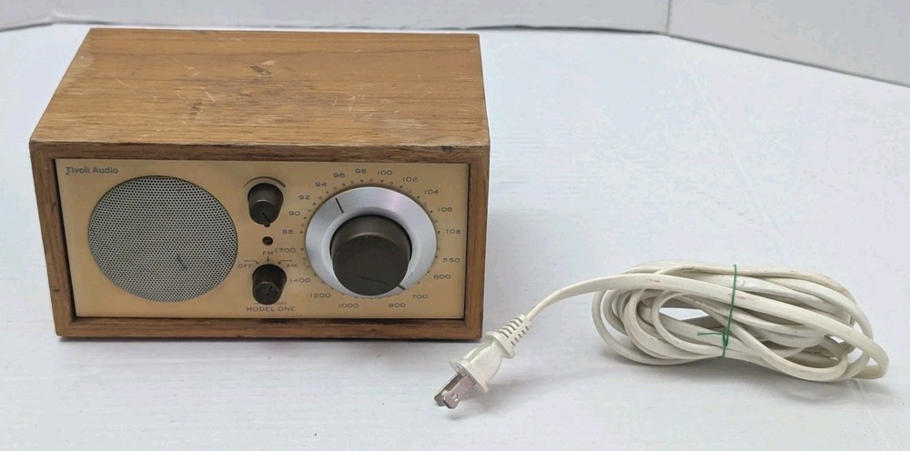 Tivoli Audio Model One Am/ Fm Table Radio, Classic/ Walnut