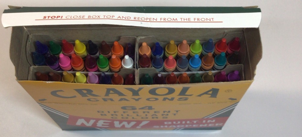 Binney & Smith Crayola 64 Pack Crayons Box Built-In Sharpener 2008