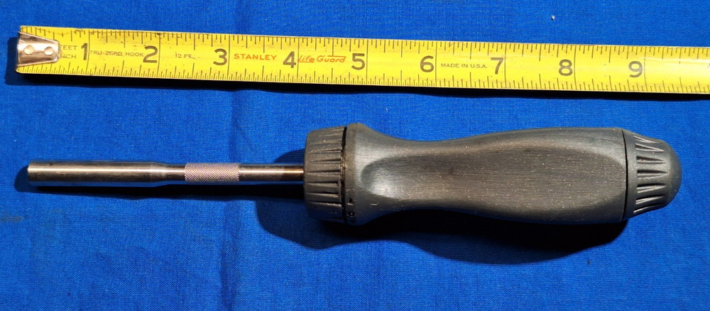 Snap-On SSDMR4B Ratcheting screwdriver with Snap-On Bits! Titanium