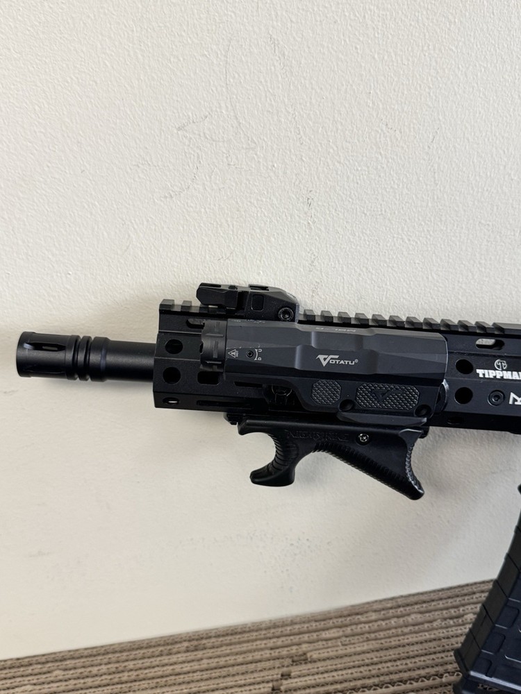 Tippmann TMC Elite .68 Caliber Magfed Marker - Black
