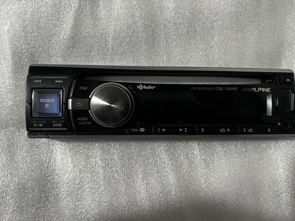 Alpine Cde-134hd Cd Receiver Faceplate Only