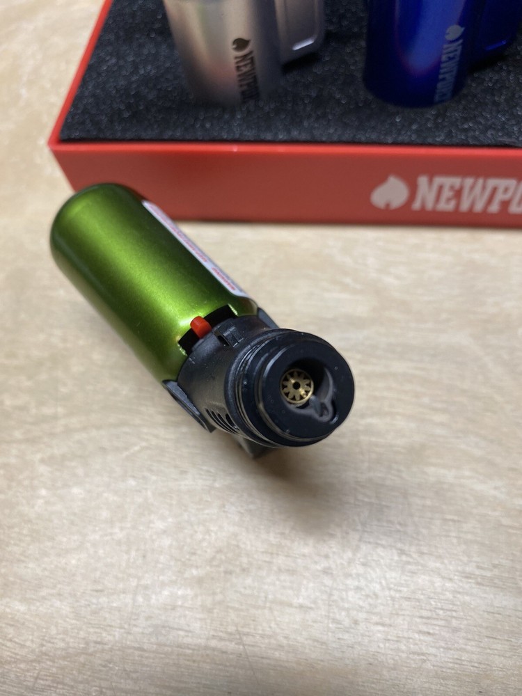 Newport Zero Side Single Jet Torch Cigar Lighter - Metallic Green - New