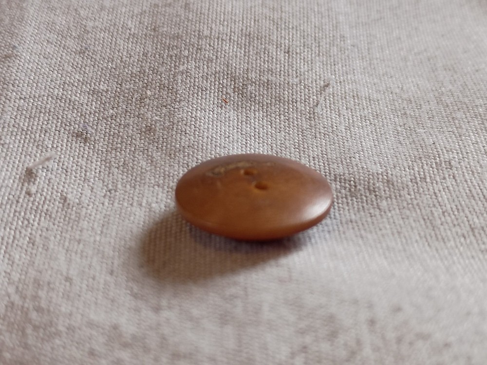 Antique Vegetable Ivory Whistle Button.