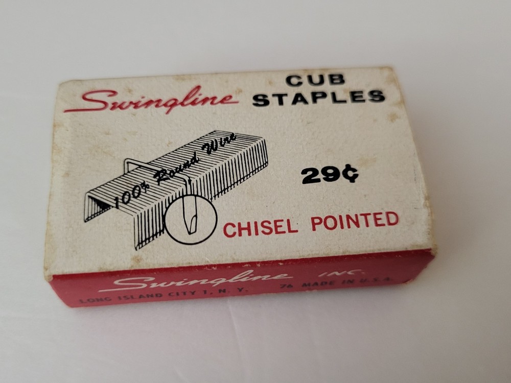 Swingline Cub Staples Open Box