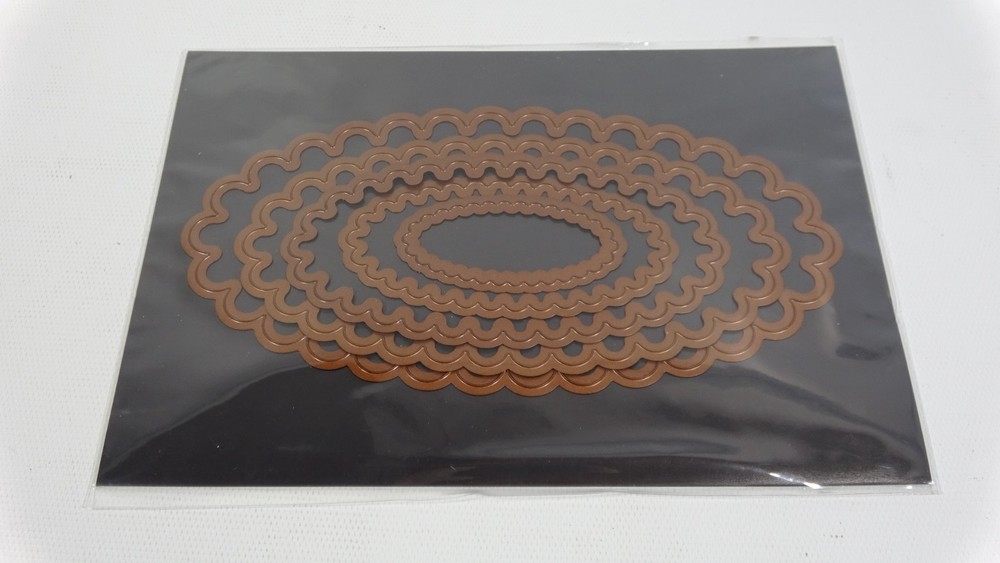 Quickutz We R Memory Keepers Nesting Scallop Ovals Cookie Cutter Die Set