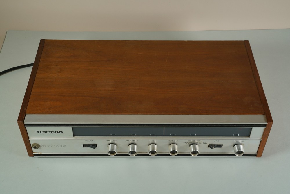 Vintage Teleton F-2000 Component Stereo Receiver | Untested