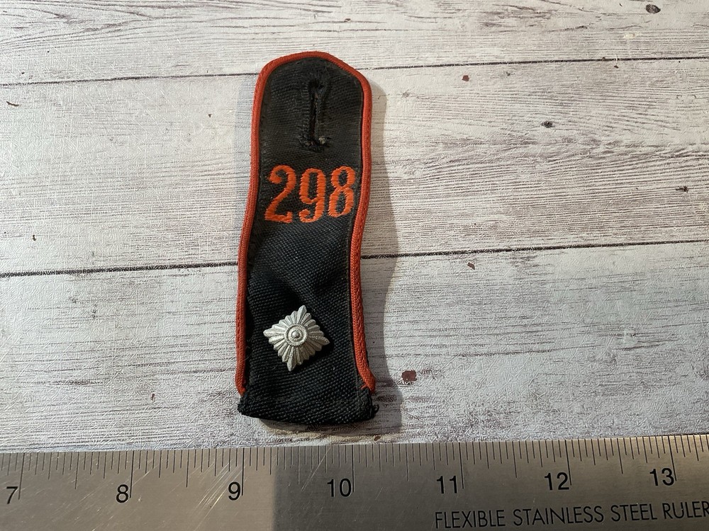 ORIGINAL WWII VETERAN BRINGBACK GERMAN SHOULDER STRAP