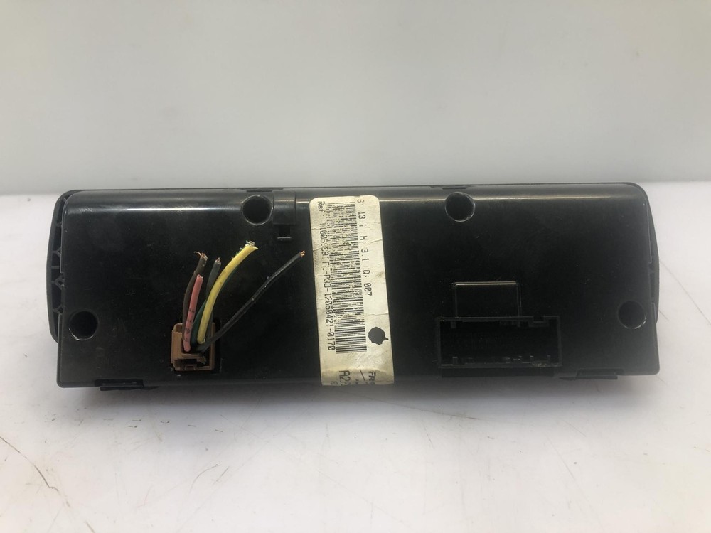 2011 Freightliner CASCADIA Heater & AC Temp Control: 3 Knob, 2 Buttons