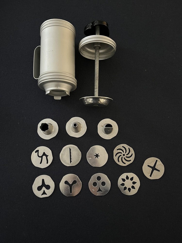Mirro Frosting Icing Tool 3 Tips 9 Discs Cake Cookie Pastry Decorator