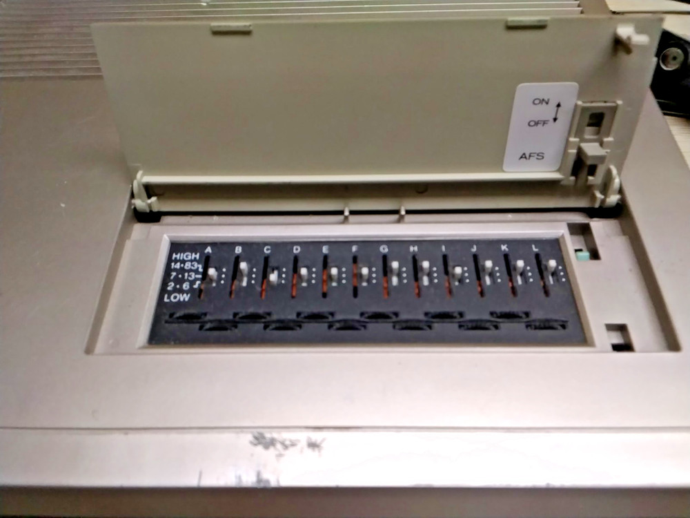Hitachi Video Tuner Model VT-TU3A