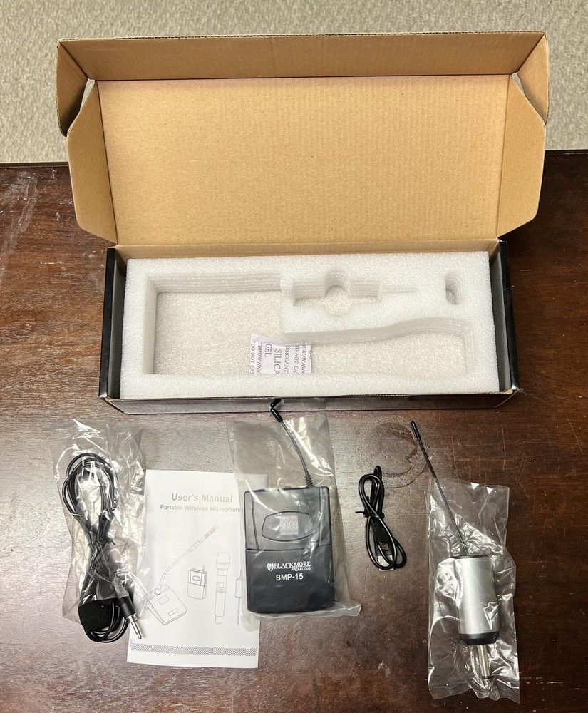 Blackmore Pro Audio BMP-15 Portable Dynamic Lapel Wireless UHF Microphone System
