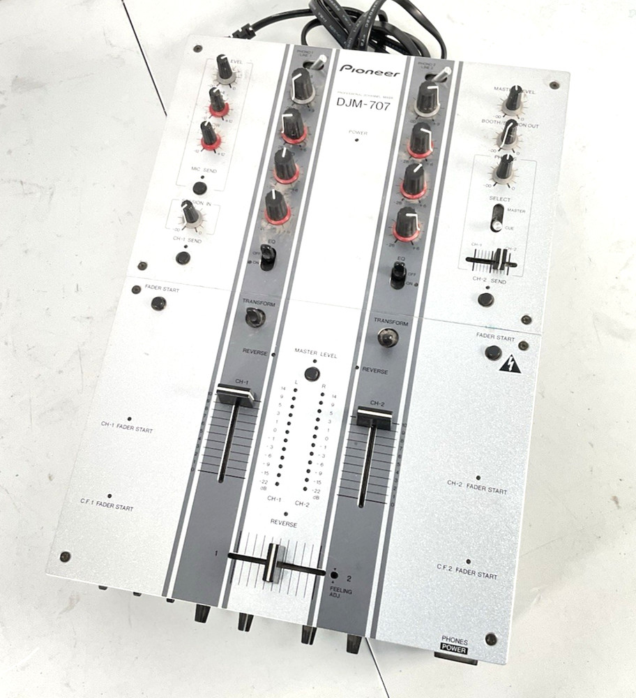 PIONEER DJM-707 DJ mixer