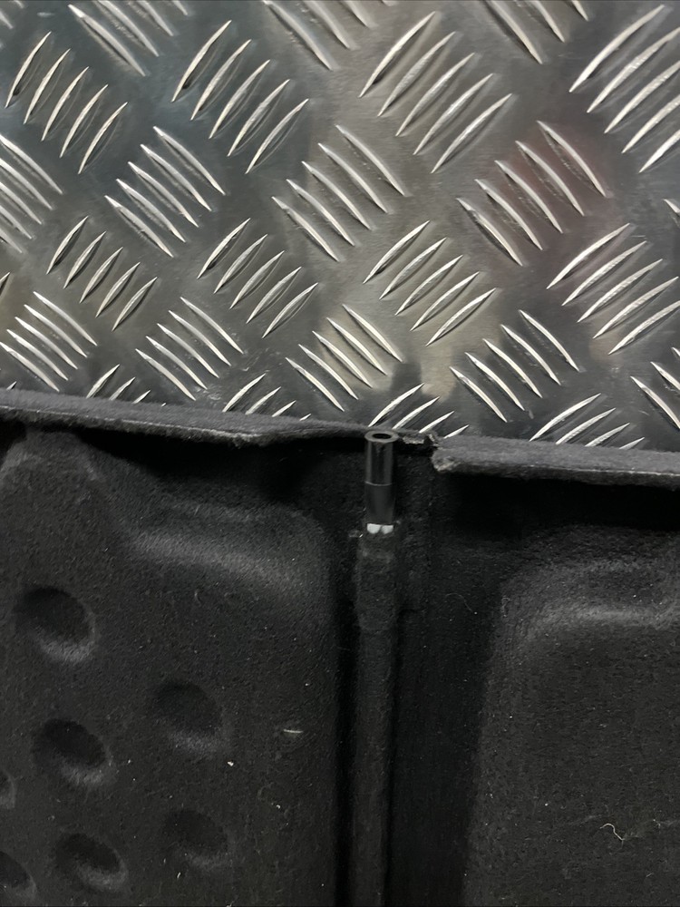 2005-2013 SKODA OCTAVIA PARCEL SHELF