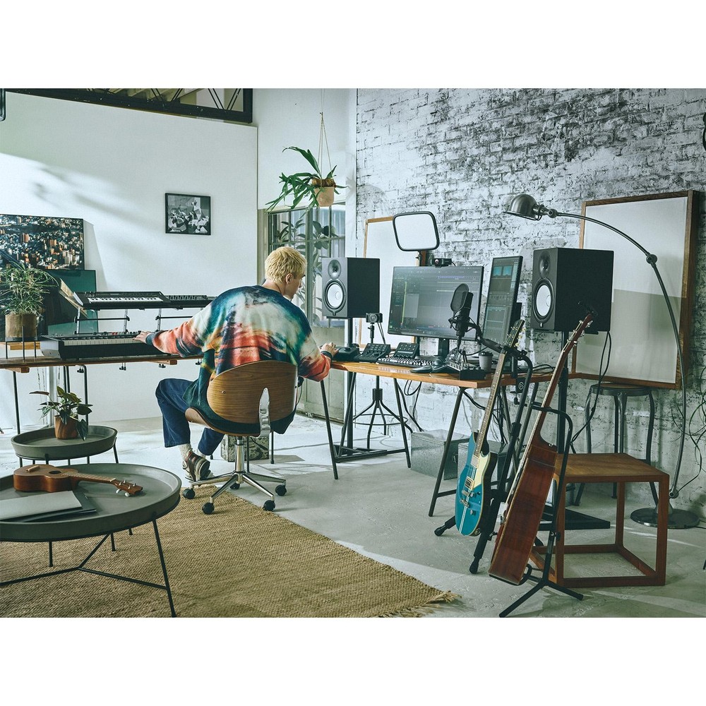 Yamaha Pro Audio CC1 Compact All-in-One Creative USB Controller